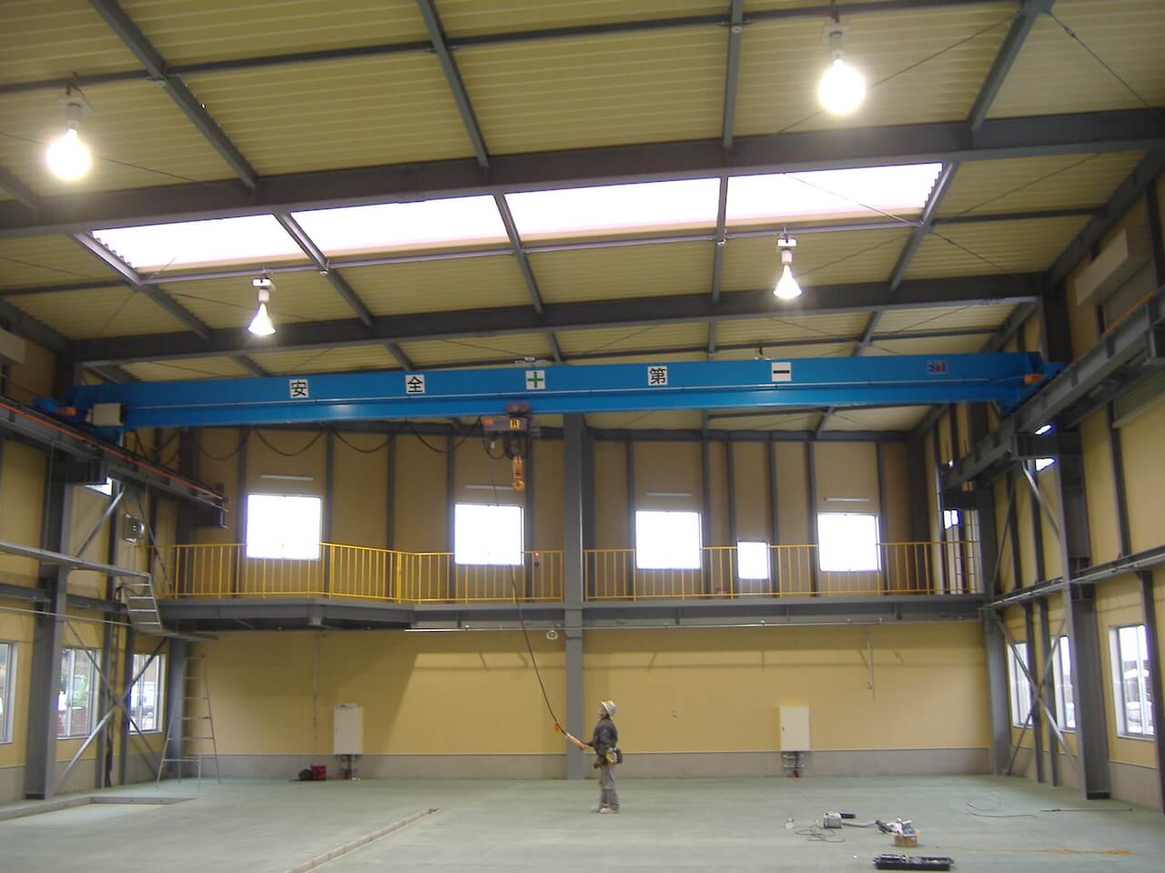 天井クレーン（2.8t×スパン16m）メイン画像